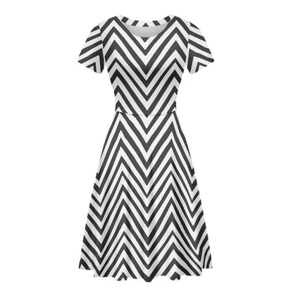 Black and White Chevron Women Scoop Neck Short Sleeve Ruffle Dress white