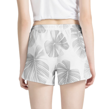 White Monstera Women's All Over Print Casual Shorts