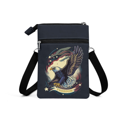 Freedom Flyer: Celebrating the Bald Eagle as a Symbol of Freedom and Strength in the USA Cloth Crossbody Bag