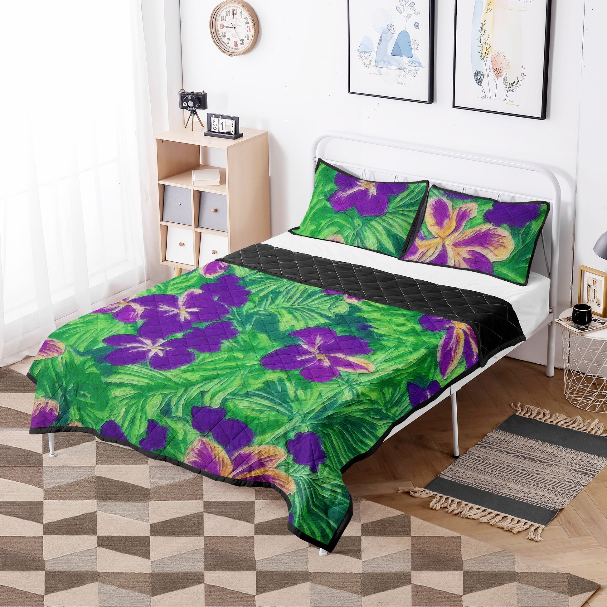 Blue Flag Iris on Green Quilt Bed Set - Luxtrini, LLC