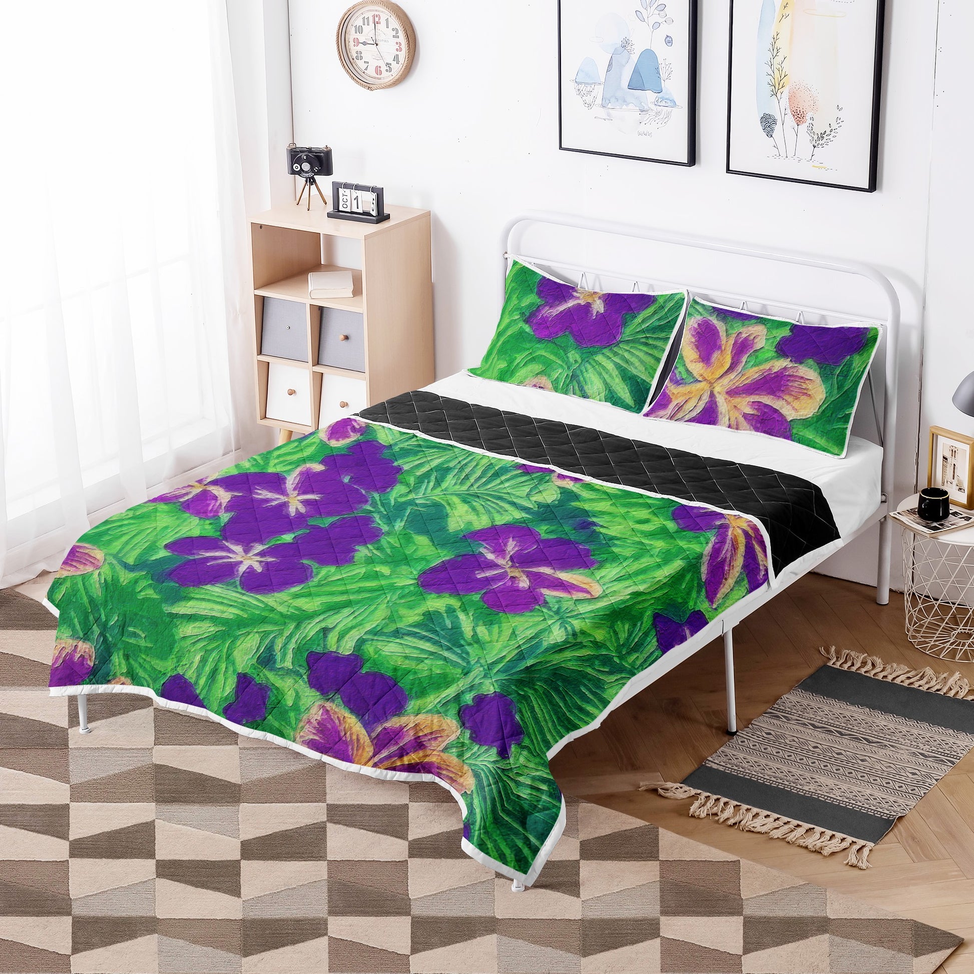 Blue Flag Iris on Green Quilt Bed Set - Luxtrini, LLC